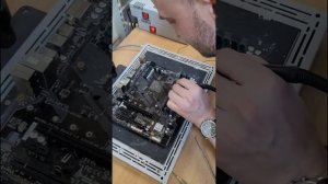 Замена сокета на материнской плате АМ4 | Komplektoff