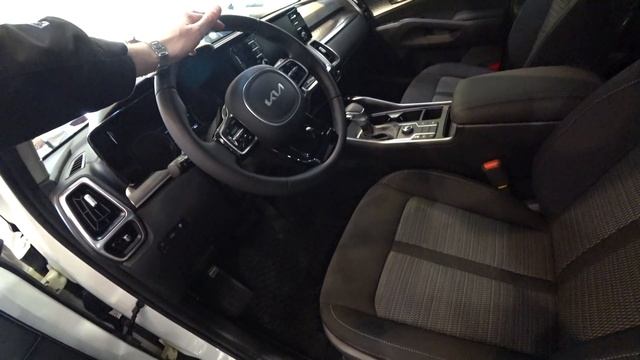 Kia поражает ценами на свои автомобили. Теперь автосалон Kia можно называть музеем. смотреть онлайн