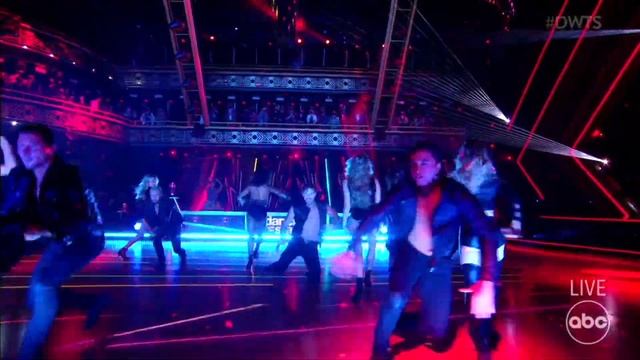 DWTS Season 30 Finale - Pros - Choreographed by Gleb Savchenko, Britt Stewart & Val Chmerkovskiy смотреть онлайн