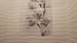 Как засиликонить швы скрытого люка