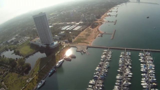 Flying in Pattaya 2012 смотреть онлайн