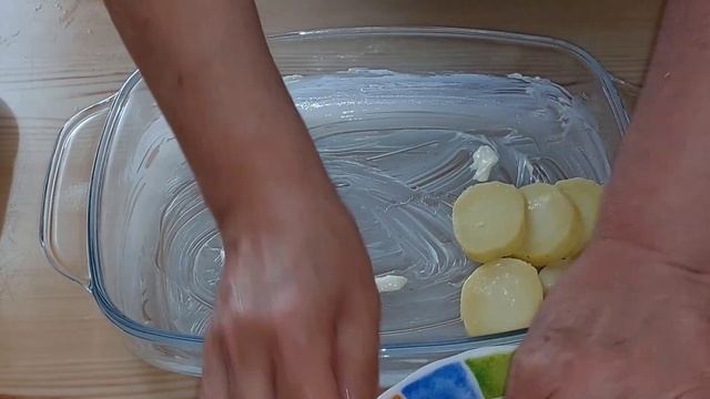 Мясо по-французски с картошкой! Невероятно вкусное и сочное! смотреть онлайн