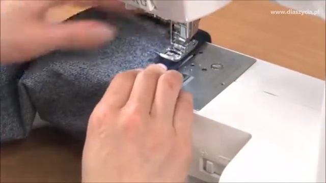 Maszyna do szycia Brother HF37 -przeszywanie jeansu - dlaSzycia.pl смотреть онлайн