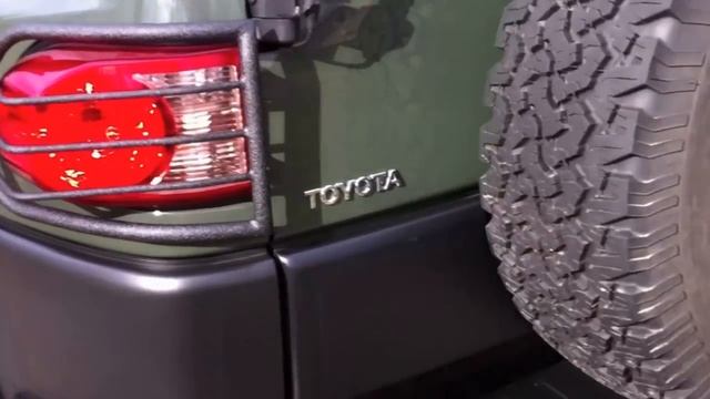 Walk Around of my 2011 FJ Cruiser смотреть онлайн