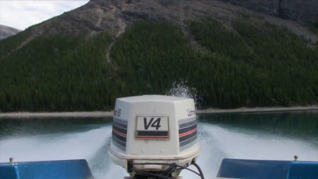 Johnson 90 Horsepower Outboard On A Speedboat (Great Sound)