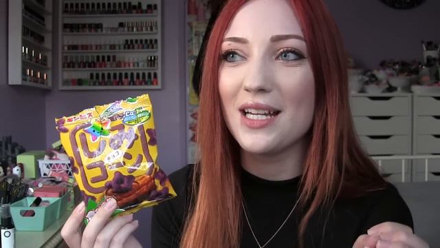MunchPak Unboxing | Snacks From Around the World! смотреть онлайн