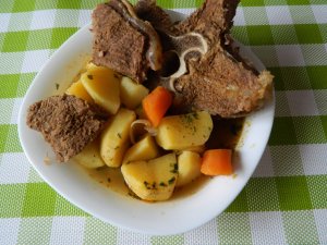 ГРУДИНКА ГОВЯЖЬЯ С КАРТОФЕЛЕМ