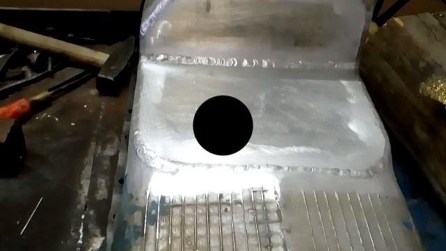 Тиг сварка алюминиевого поддона, от трактора на Газ-66. смотреть онлайн