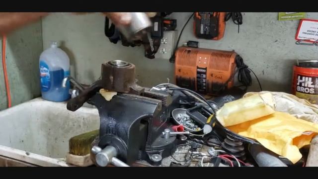 Arctic Cat 500 atv4x4 replace wheel bearings смотреть онлайн