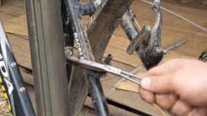 Подклинивание рычага тормоза v-brake