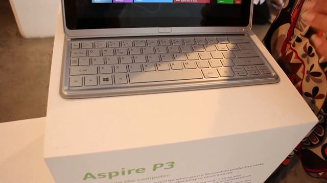 Hands on: Acer Aspire P3 смотреть онлайн