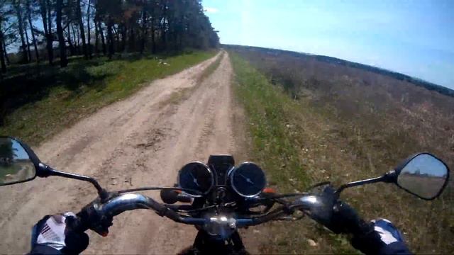 ПОКАТУШКИ НА МОПЕДЕ АЛЬФА | ОНА БЕСЦЕННА смотреть онлайн