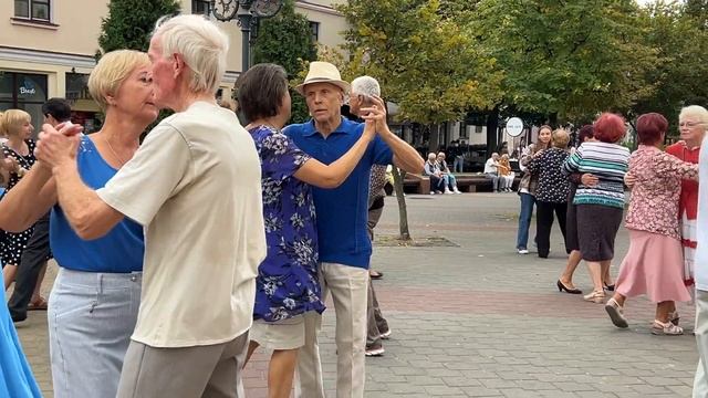 ВДАЛИ ОТ ВАС! Красивый вальс!!! смотреть онлайн