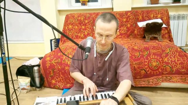 Киртан Владимир ЦВК по вторникам 13.11.2018 Вайшнава Прана