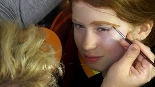 ПРОСТОЙ ДЕТСКИЙ ГРИМ НА ХЭЛЛОУИН, ведьма Элина, Rainbow Girls смотреть онлайн