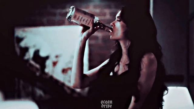 KATHERINE | DAMON | УЛЬТРАФИОЛЕТОВАЯ ЛАМПА смотреть онлайн