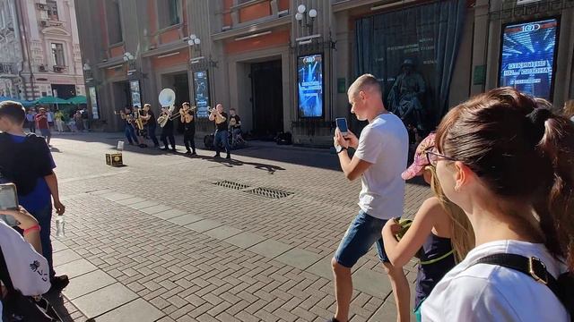 04. Brevis Brass Band на Арбате. смотреть онлайн