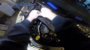 Renault scenic 2 remove plastic parts from engine