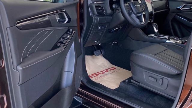 ISUZU MUX LS-E AT 4x2 3.0L 2022 MODEL смотреть онлайн
