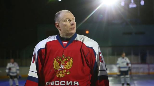 "Не люблю, когда в хоккее торжествует бабло" (аудио-интервью Потанина) смотреть онлайн