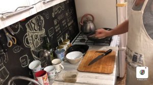 Готовим камбалу на овощной подушке .  Без описания рецепта все на глаз