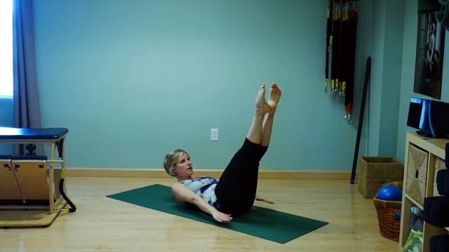 FitLabPGH presents Nicole Rogos...a Pilates Day Pittsburgh Instructor смотреть онлайн