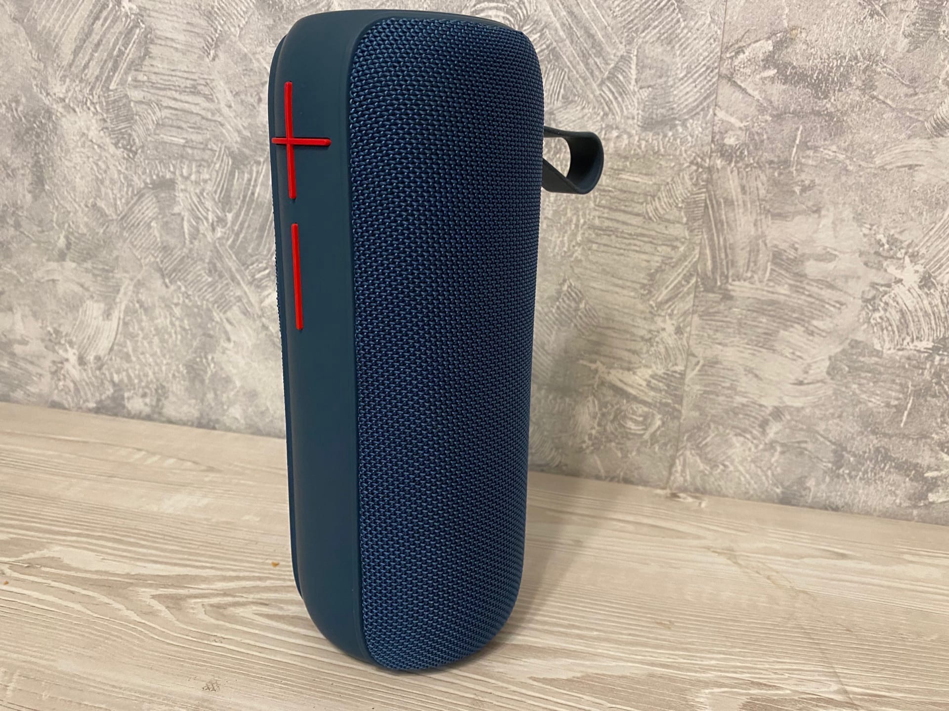 ?Колонка HOPESTAR 27 BASS. JBL нервно курит. ?Обзор блютуз колонки. Время рабо.mp4 смотреть онлайн