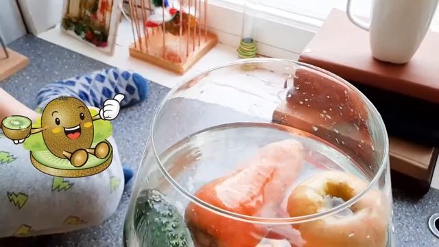 ЭКСПЕРИМЕНТ тонет или всплывет / DIY EXPERIMENT for kids смотреть онлайн