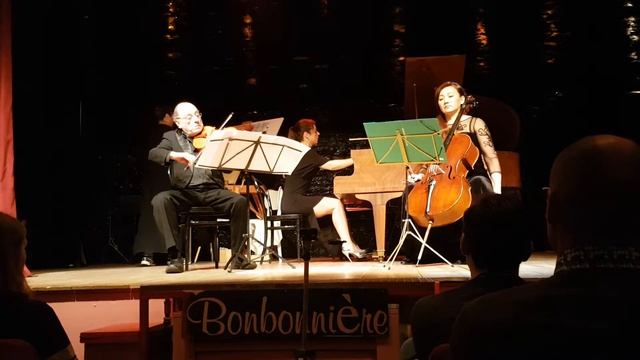 Astor Piazzolla 4 seasons summer by trio Les Misérables 11 March 2018 смотреть онлайн
