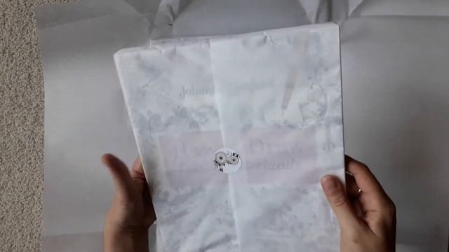 Unboxing How to Draw Inky Wonderlands by Johanna Basford (UK and US editions) смотреть онлайн