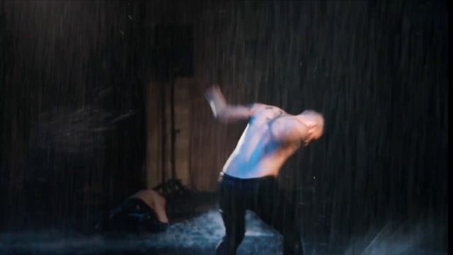 Шоу под дождём. ИСКУШЕНИЕ смотреть онлайн