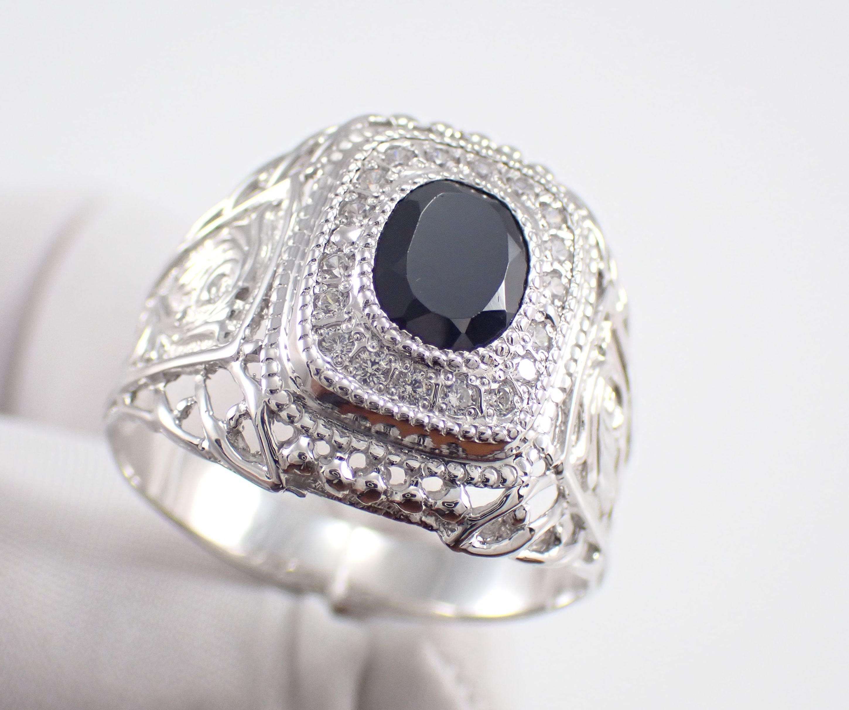 Печатка Мужская с черным фианитом, Артикул КМ-99_4_с, серебро 925 пробы смотреть онлайн