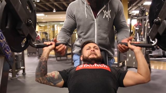 REX EMERGENCY VET VISIT | HOW TO GROW YOUR SHOULDERS & TRICEPS смотреть онлайн