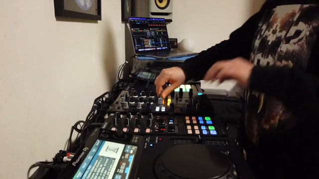 Return to the best of 2000 vol. 4 смотреть онлайн