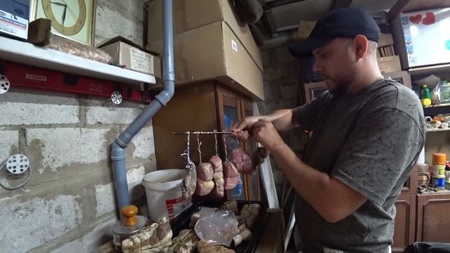 КОПТИМ ДОМА САЛО, МЯСО и ЯЗЫК по ДЕРЕВЕНСКИ смотреть онлайн