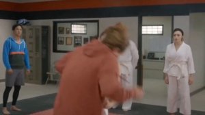 Ястреб из Кобра Кай - Сильнейший боец в мире