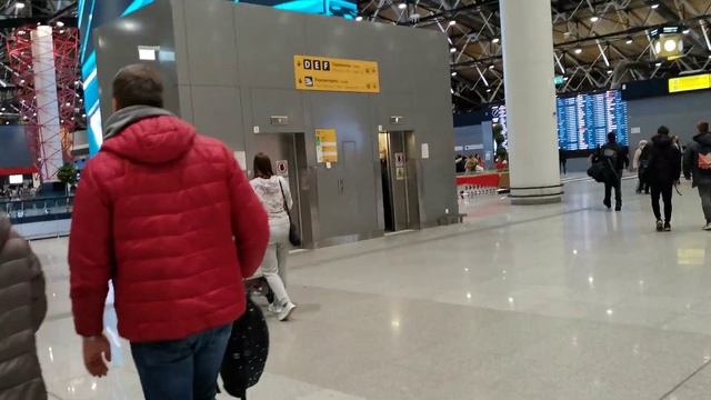 аэропорт Шереметьево ищем терминал В смотреть онлайн