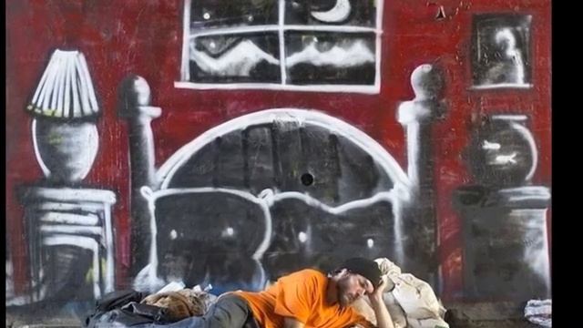 Как ЖИВУТ бомжи в РАЗНЫХ СТРАНАХ смотреть онлайн