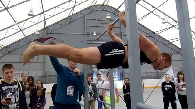 Рекорд России. Удержание заднего горизонтального виса смотреть онлайн