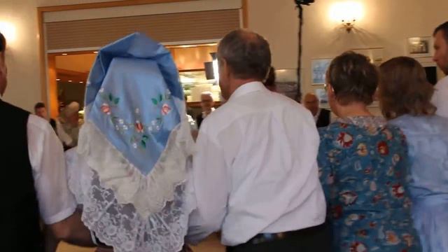 Serbska Reja: Gólcyk jedźo praskajcy смотреть онлайн