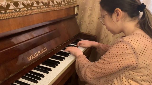 Sofiia. Гамма ре минор гармоническая в 4 октавы смотреть онлайн