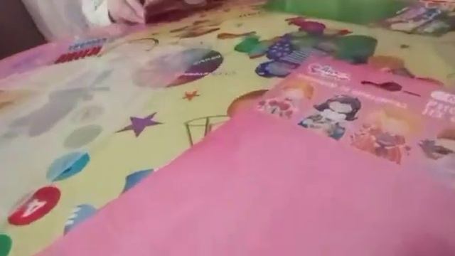 Делаем рисунок из страз. Принцесса и зайчик. смотреть онлайн