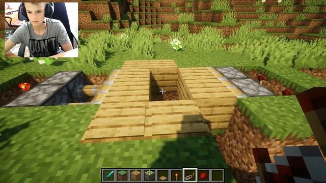 Как сделать классную ловушку с ликим поршнем/Minеcraft смотреть онлайн