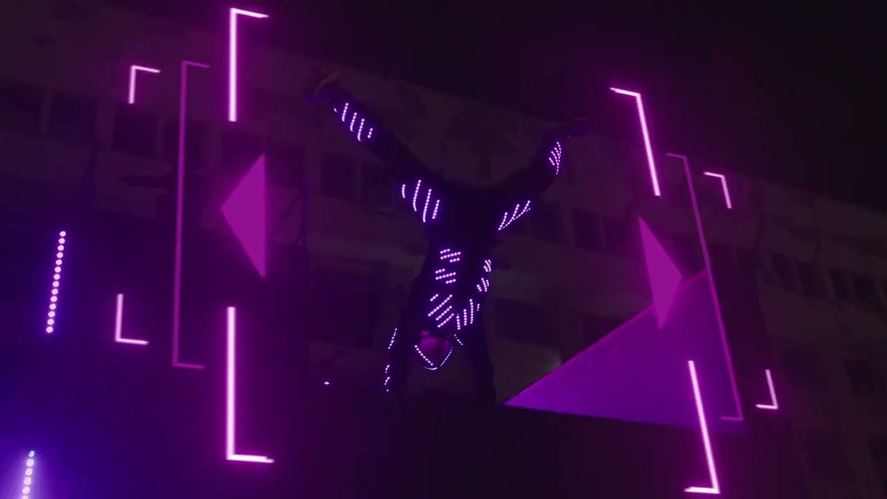 Digital Acrobatic Show 