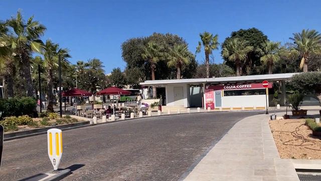 Malta Spring Walking Tour and Beautiful Music Part 1 смотреть онлайн