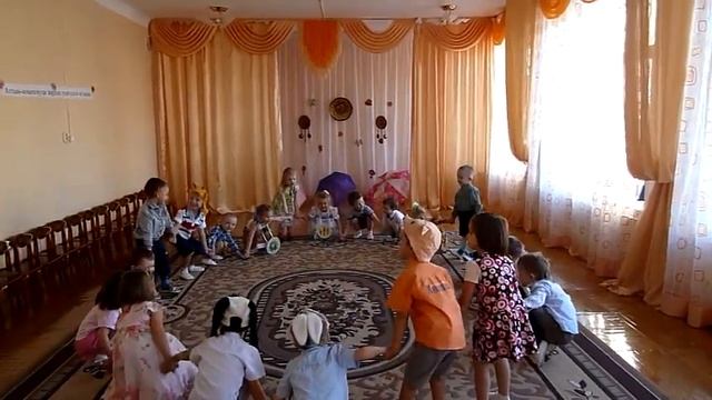 Развлечение в средней группе №9 "Осень золотая" смотреть онлайн