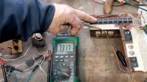 Схема ВЧ генератора с плавной регулировкой частоты от 7 до 250 кГц.