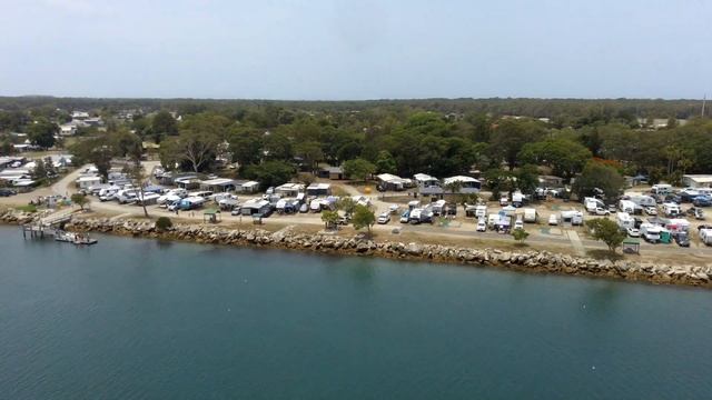 Iluka in Northern NSW Xmas trip 2020 with JKL with drone footage смотреть онлайн