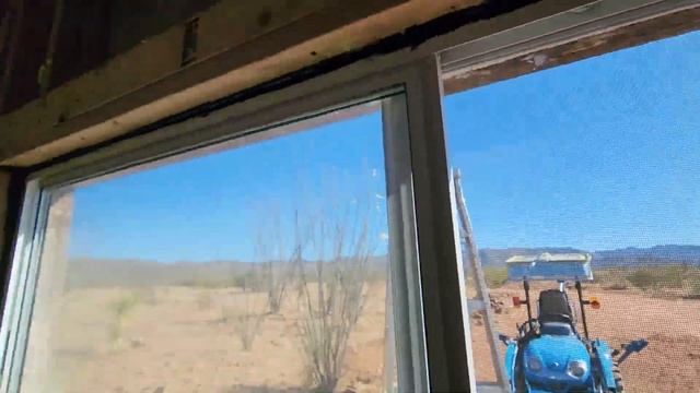 His and Hers Shipping container build. Door and window installed. смотреть онлайн