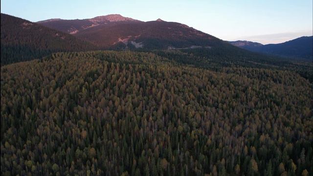 Сибирская река. Осенняя красота. смотреть онлайн